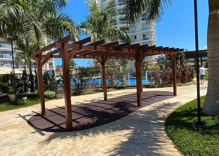 Apto Home Club Nautilus 2Q, Beto Carrero, 2 Piscinas, Praia, Playground, Academia, 300 Canais, Na Quadra Do Mar