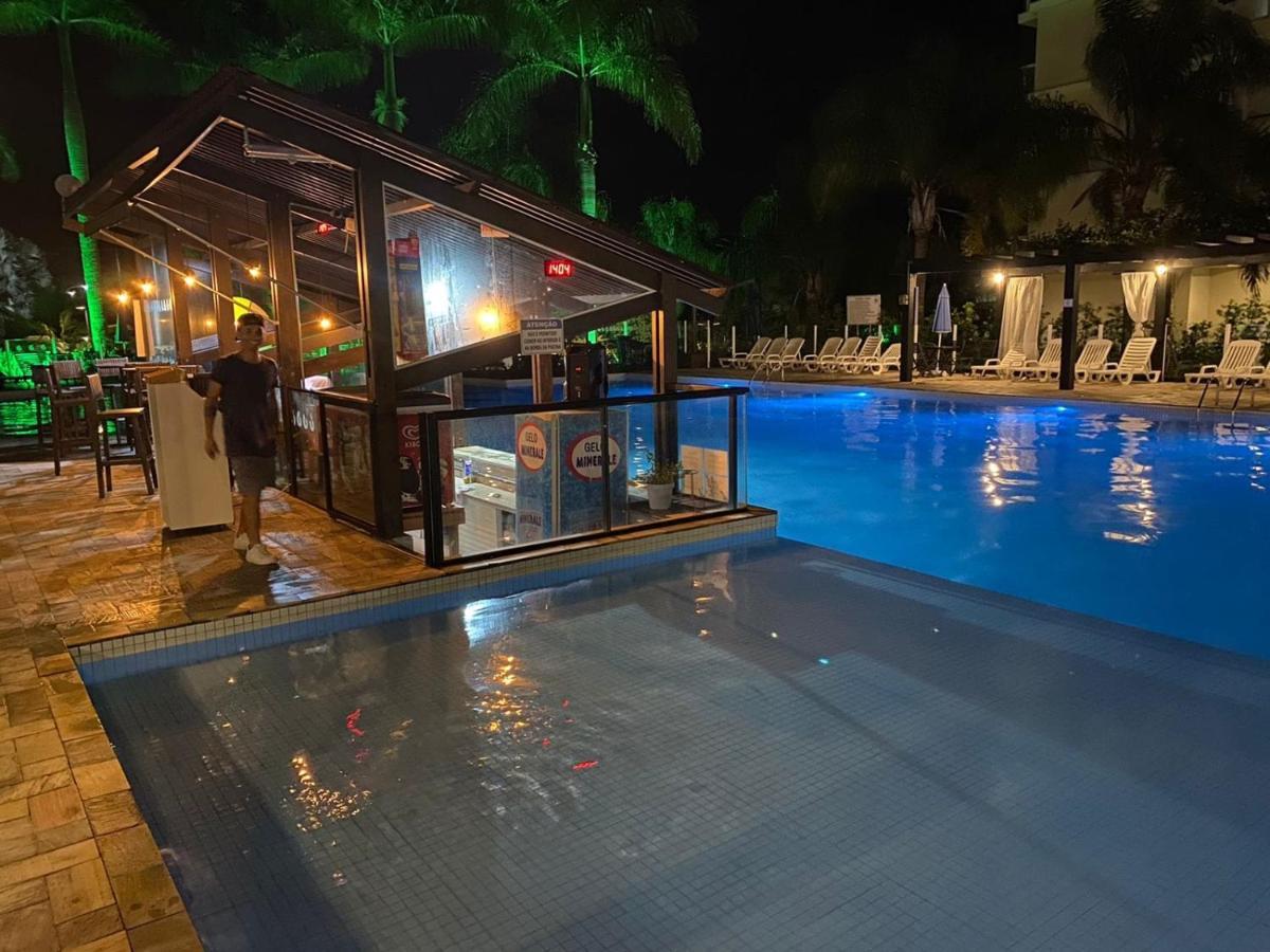 Apto Home Club Nautilus 2Q, Beto Carrero, 2 Piscinas, Praia, Playground, Academia, 300 Canais, Na Quadra Do Mar *